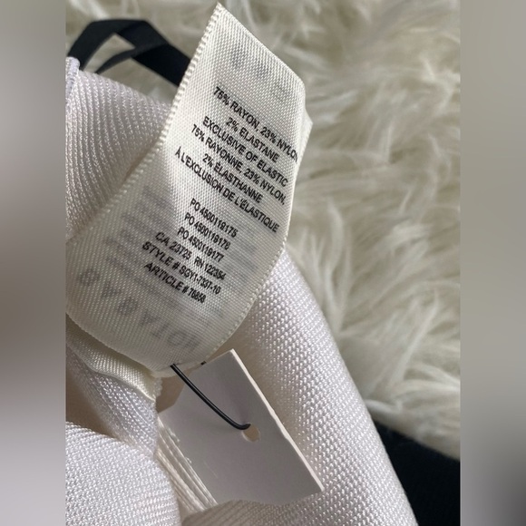 Aritzia Babaton Legacy Skirt - Picture 12 of 13